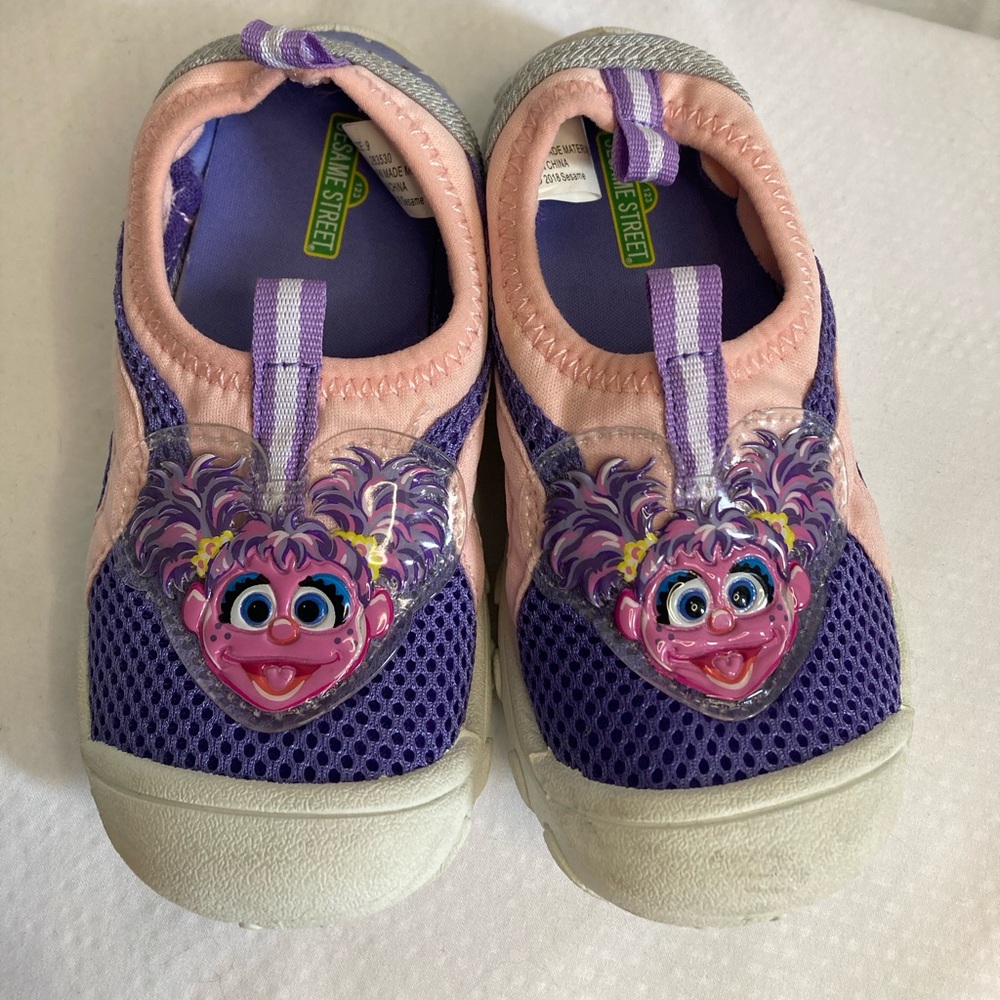 Sesame Street Abby Cadabby Summer Water Shoes Size 9